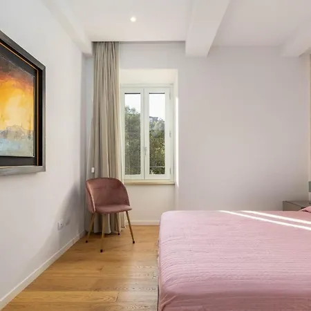 Historic Center Stylish Flat With Balcony! *