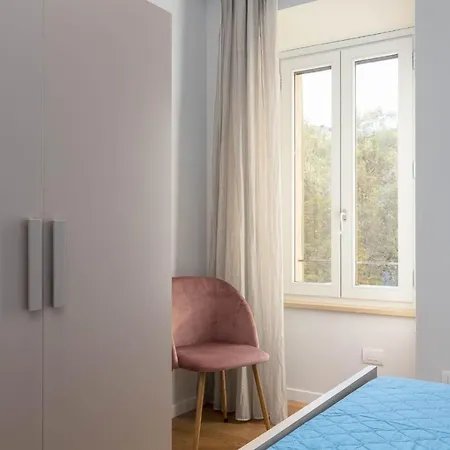 Historic Center Stylish Flat With Balcony! Апартаменты