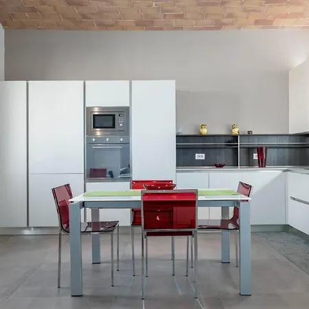 Historic Center Stylish Flat With Balcony! *