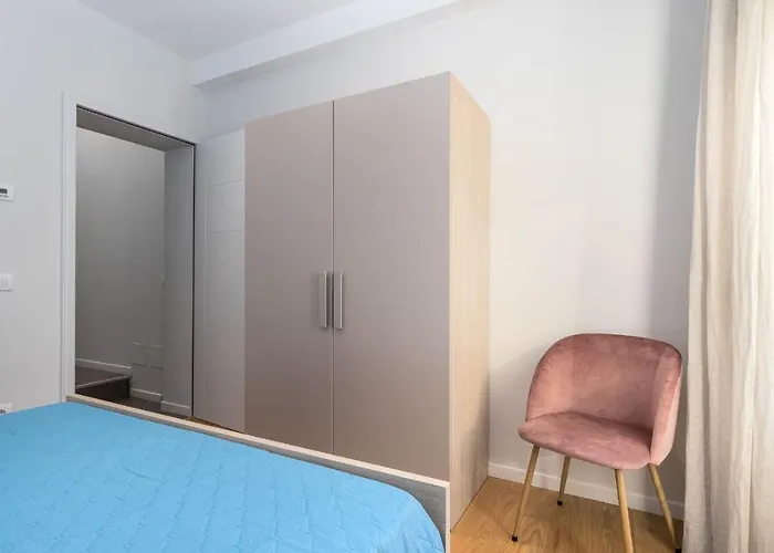 Guesthost - Historic Center Stylish Flat Apartment Siena