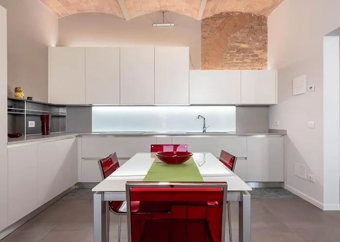 Guesthost - Historic Center Stylish Flat Σιένα