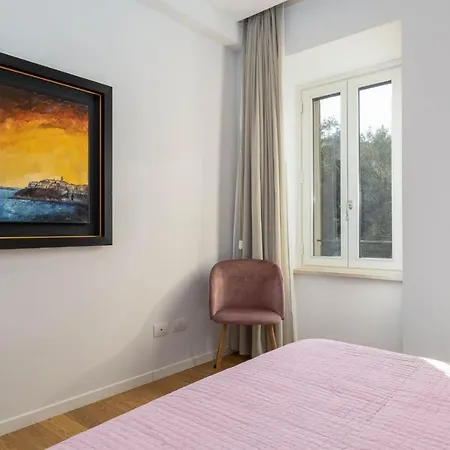 Guesthost - Historic Center Stylish Flat Lejlighed Siena