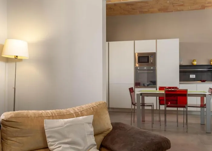 Guesthost - Historic Center Stylish Flat * Siena