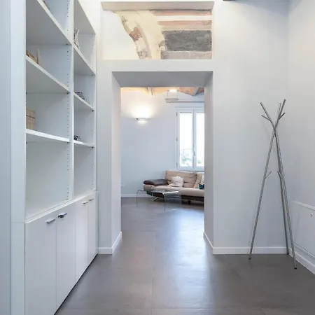 Historic Center Stylish Flat With Balcony! * Σιένα