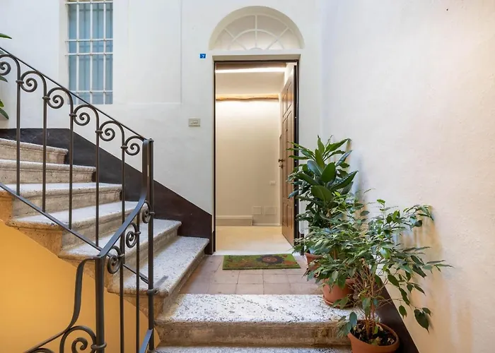 Guesthost - Historic Center Stylish Flat *